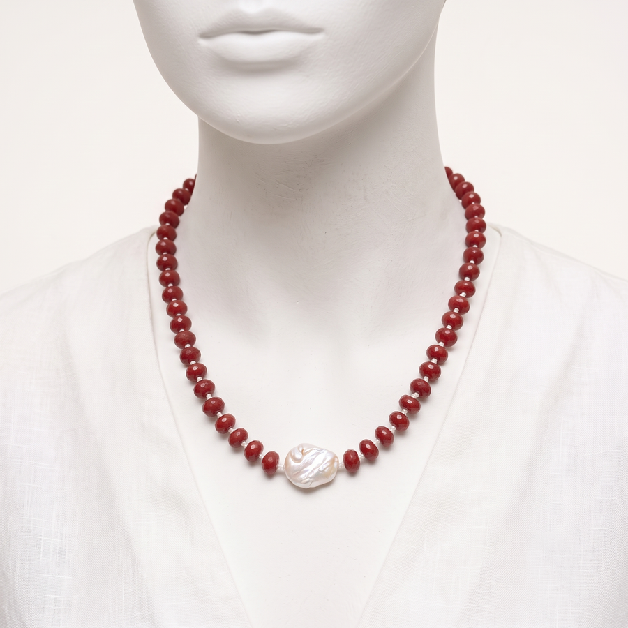 Jadiete Stone and Pearl Necklace